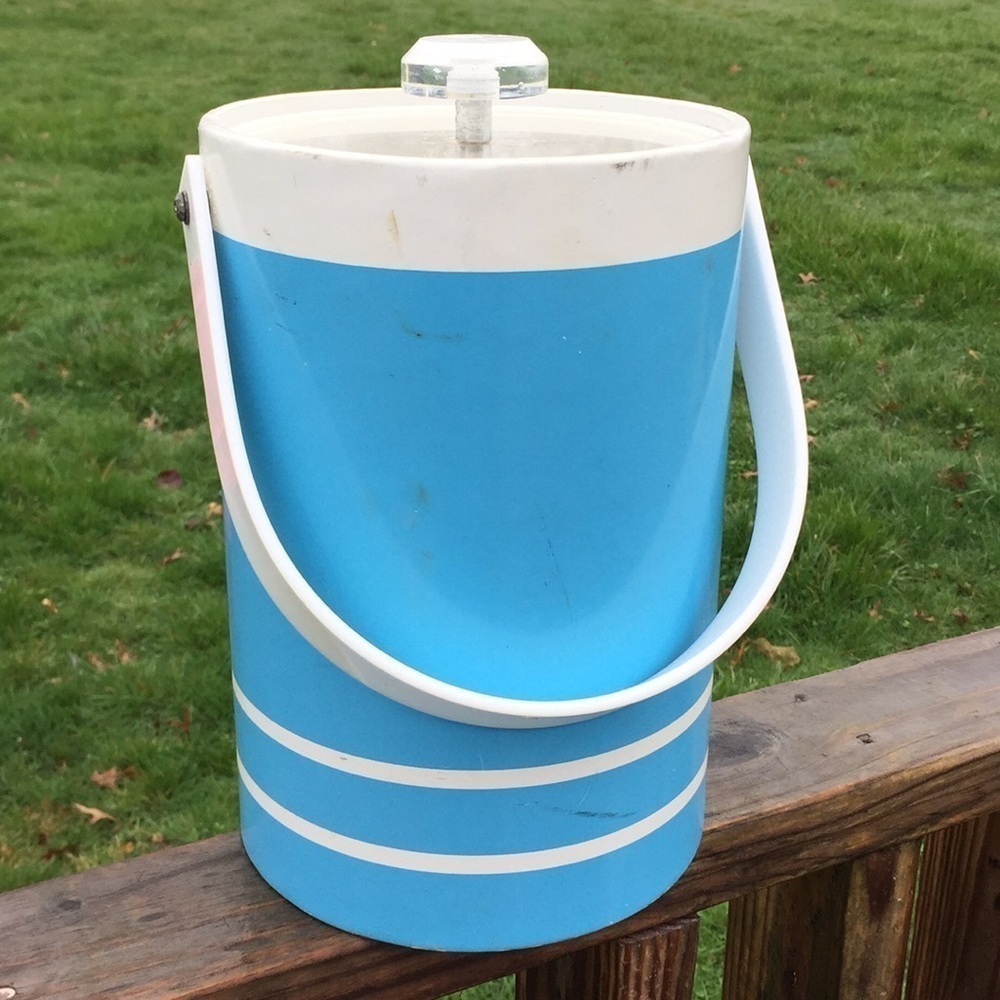 Vintage Morgan Designs Ice Bucket Blue White